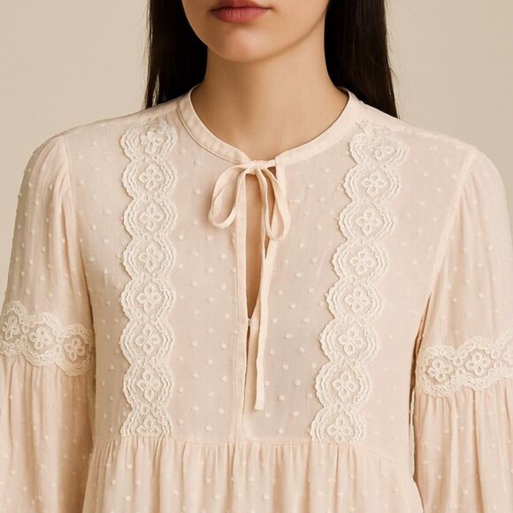 NWT Blue B Top Women’s Size Small Cream Lace Cottagecore Peasant Blouse Academia - Picture 4 of 11